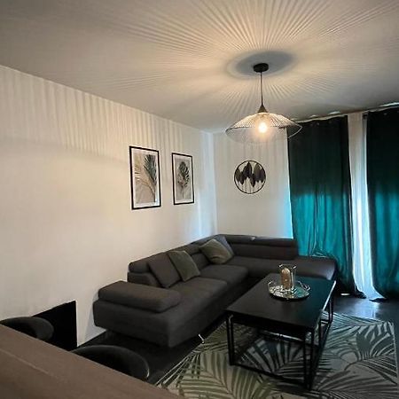 Appartement Vert Corbeil-Essonnes Bagian luar foto